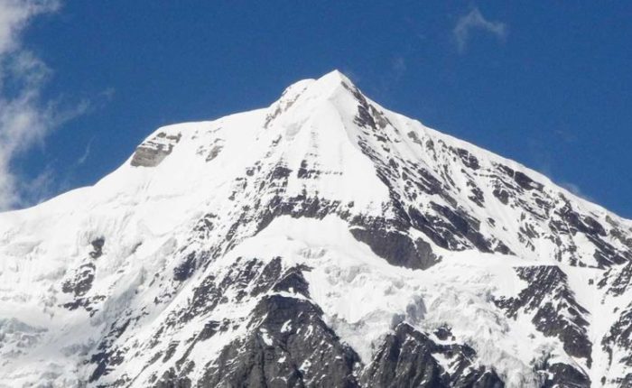 Chulu East Peak Climbing